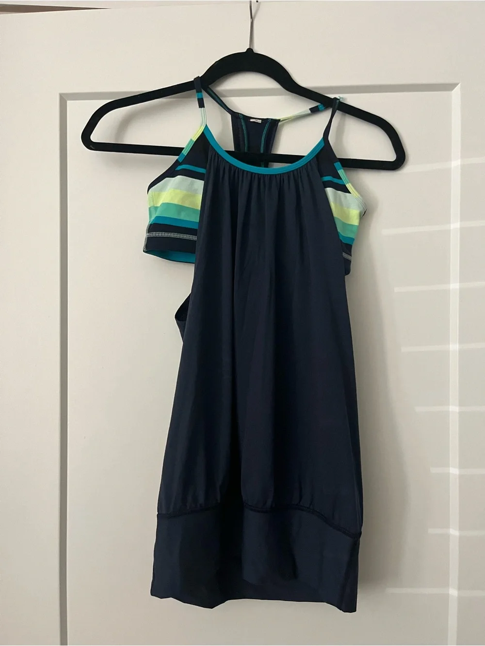 Lululemon tank with built in bra